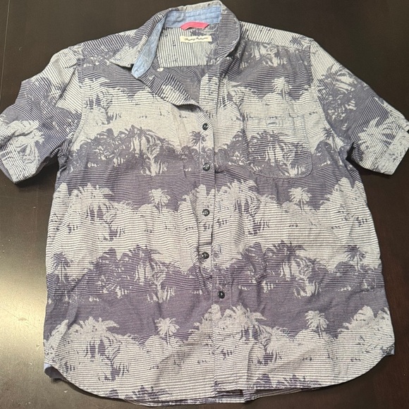 Tommy Bahama Other - Tommy Bahama Blue and White Palm Print Shirt